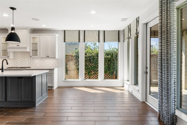 Building Photo - 28618 Casen Ranch Ln