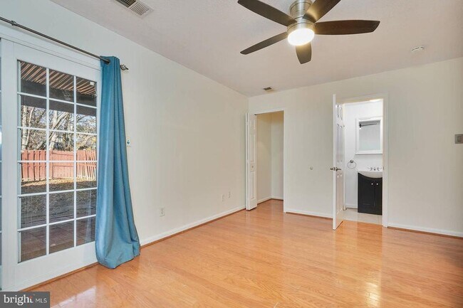 Building Photo - 9575 Donnan Castle Ct