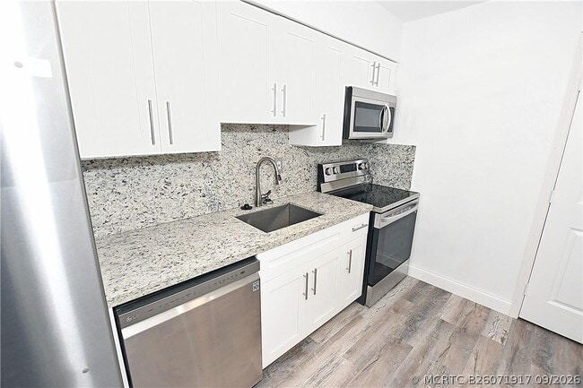 Building Photo - 270 NW 43rd St