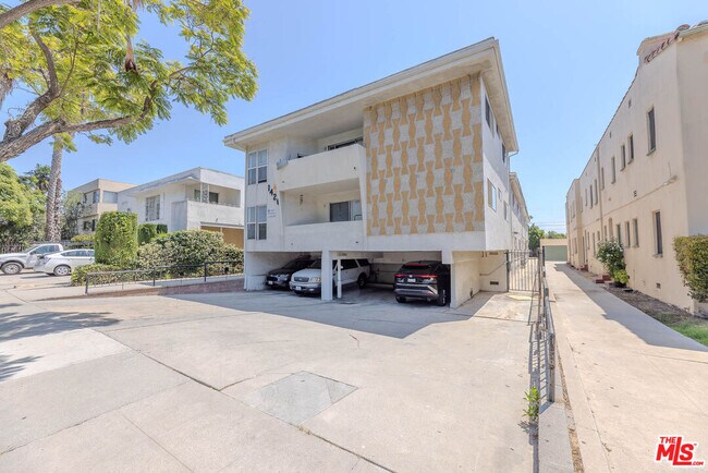 Building Photo - 1426 Orange Grove Ave