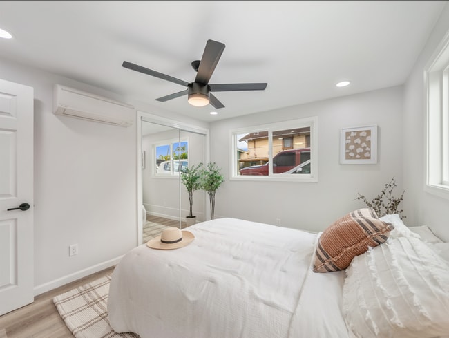 Building Photo - 1576 California Ave