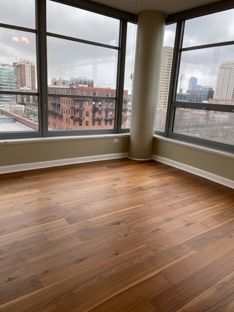 Building Photo - 1600 S Prairie Ave