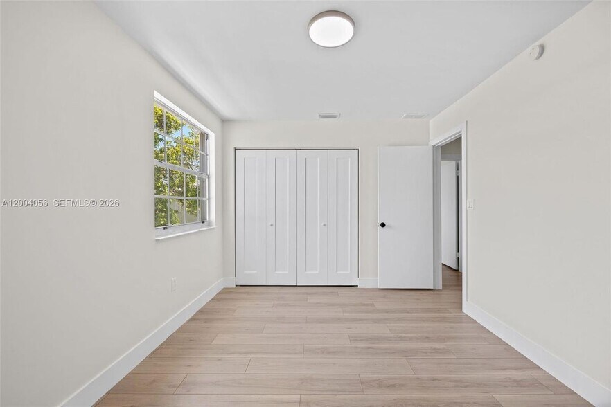Building Photo - 9547 SW 146th Pl