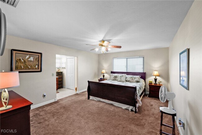 Building Photo - 1203 SW 48th Terrace