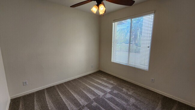 Building Photo - 4 Bedroom Home at the Grange in the Power ...