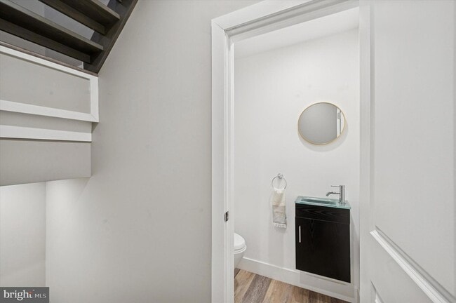 Building Photo - 1942 Tasker St