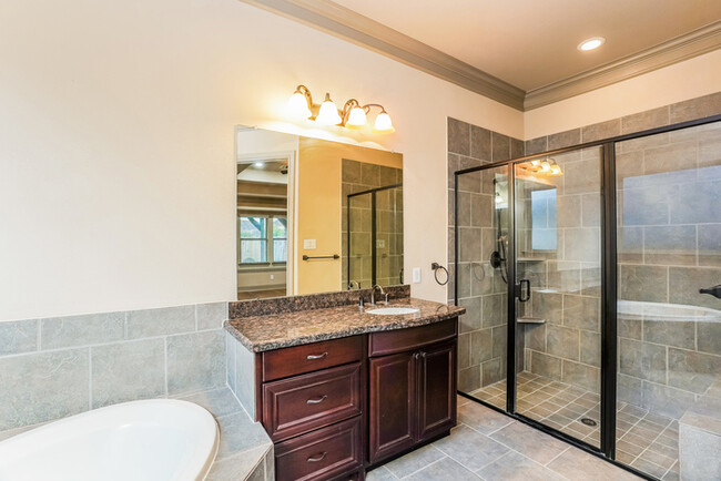 Building Photo - Discover Your Dream Home in Cypress, TX