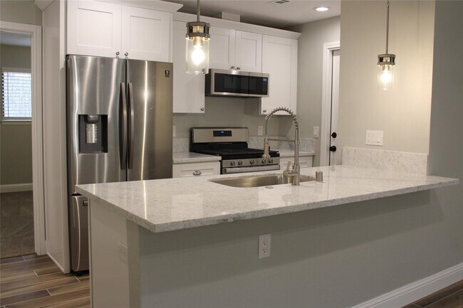 Building Photo - 55 E White Willow Cir