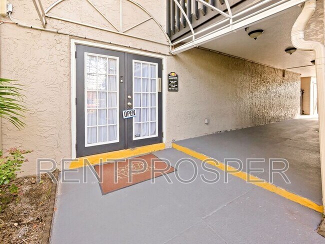 Building Photo - 4223 S Semoran Blvd