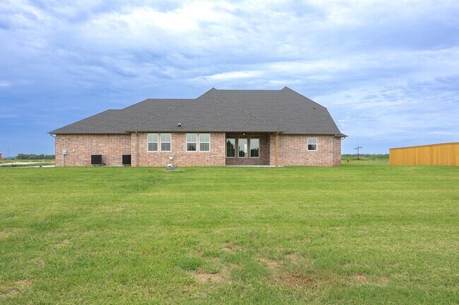 Building Photo - 2920 Edgefield Ln