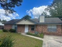 Building Photo - 707 Westridge Ct