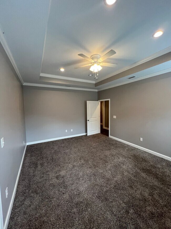 Building Photo - 112 Bellwood Trail