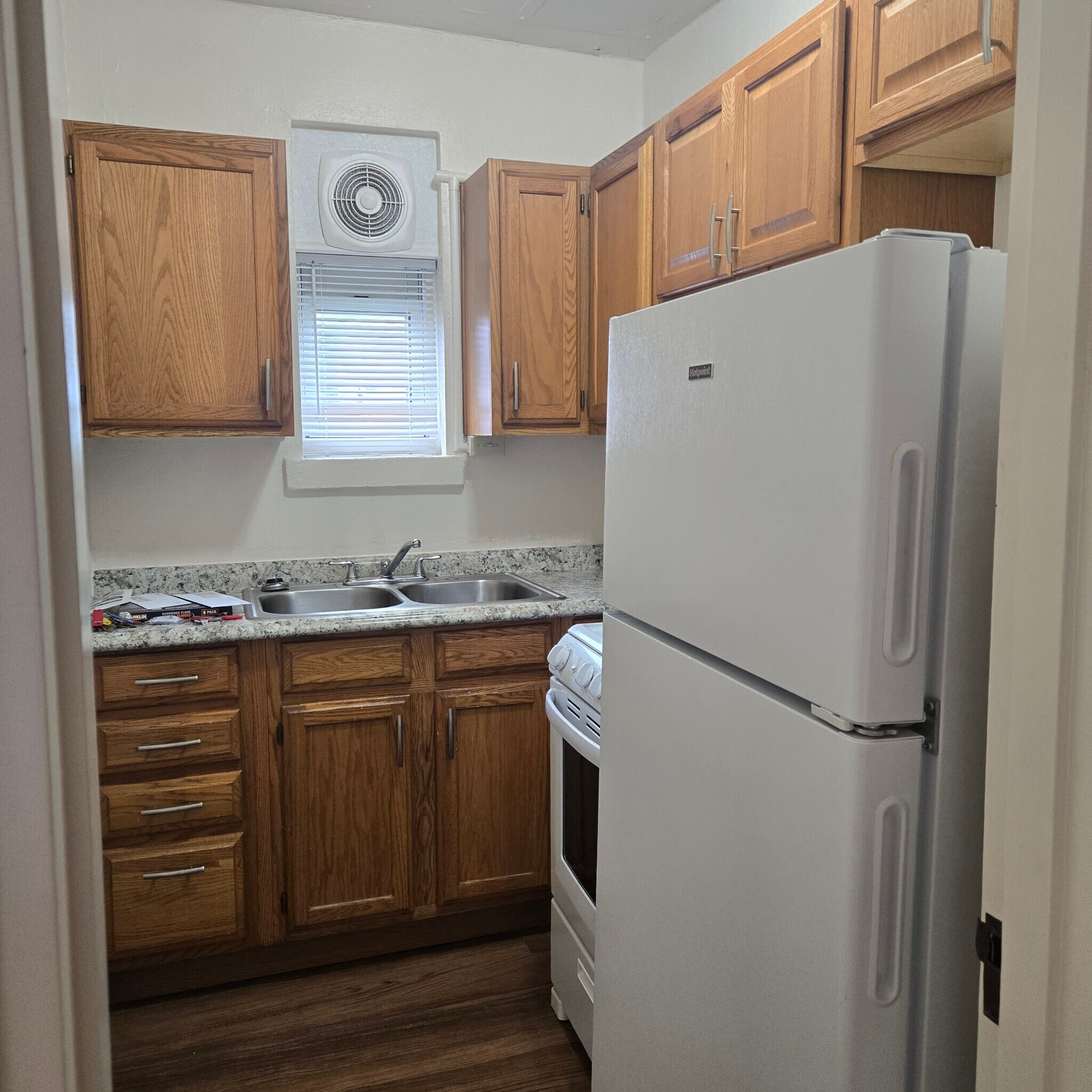 Building Photo - 54 Morris N St