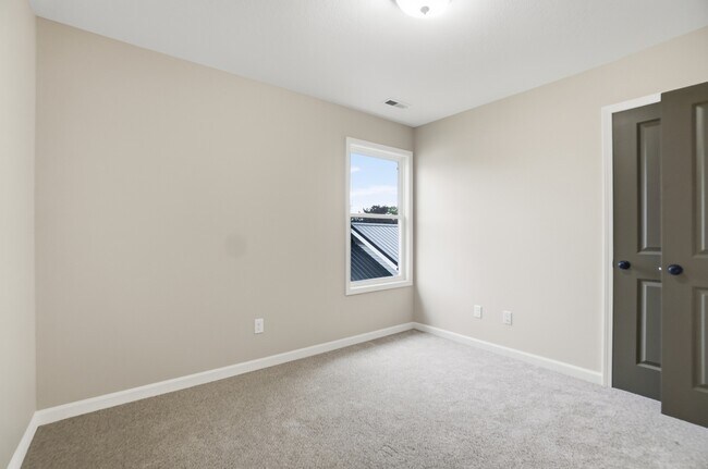 Building Photo - 1626 Howell St