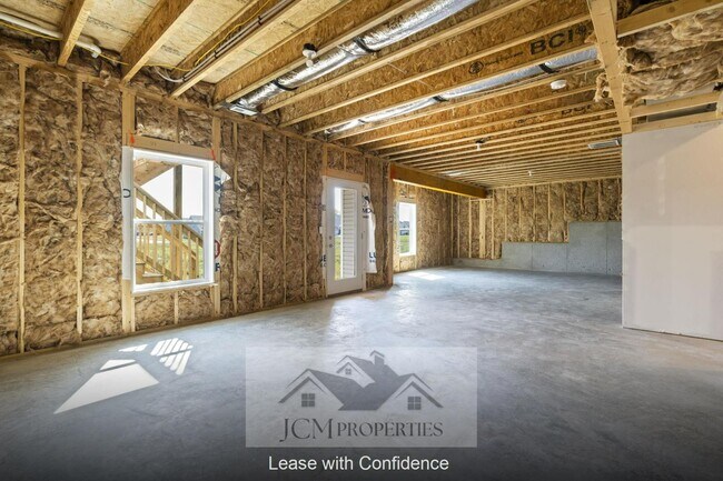 Building Photo - 104 Chickadee Trl