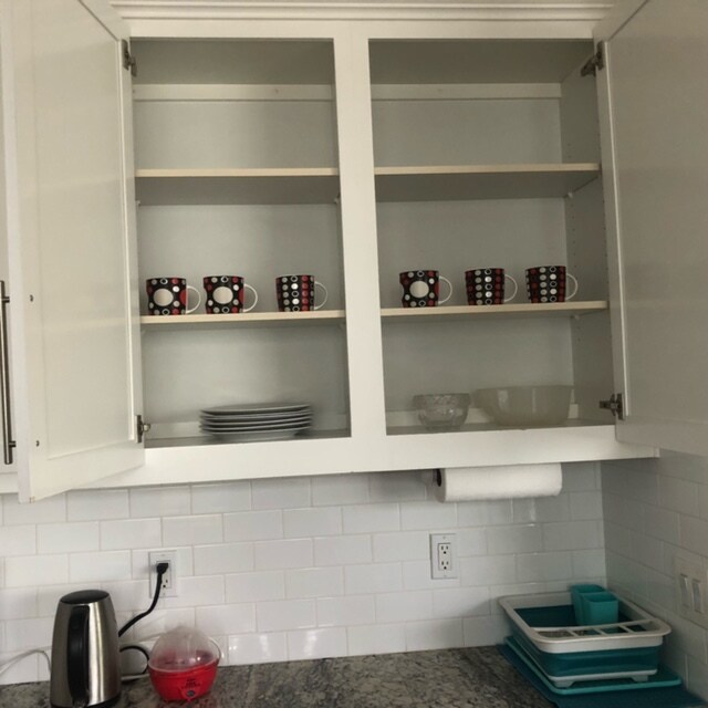 Building Photo - 2300 Sarah Ct