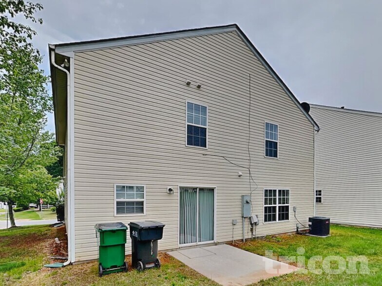 Building Photo - 5251 Grays Ridge Dr