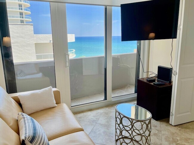 Building Photo - 4200 N Ocean Dr