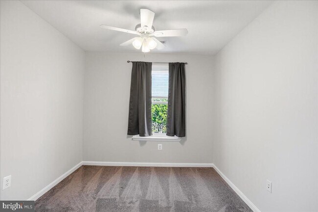 Building Photo - 8000 Delores Ct