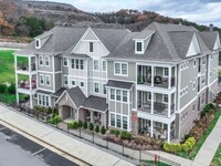 Building Photo - 900 Vintage Green Ln