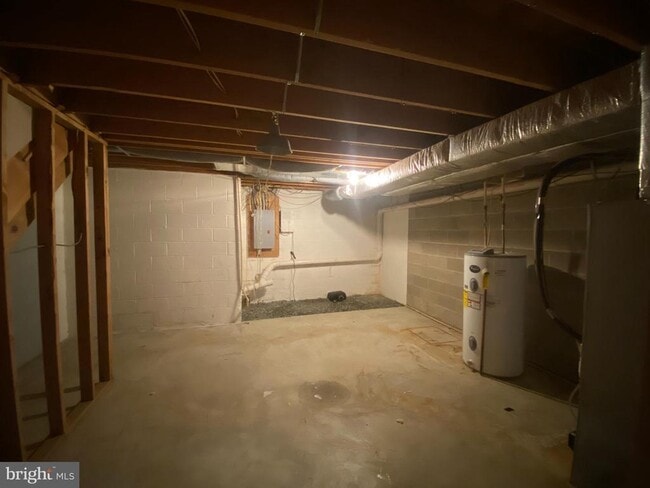 Building Photo - 99 Chatham Ct