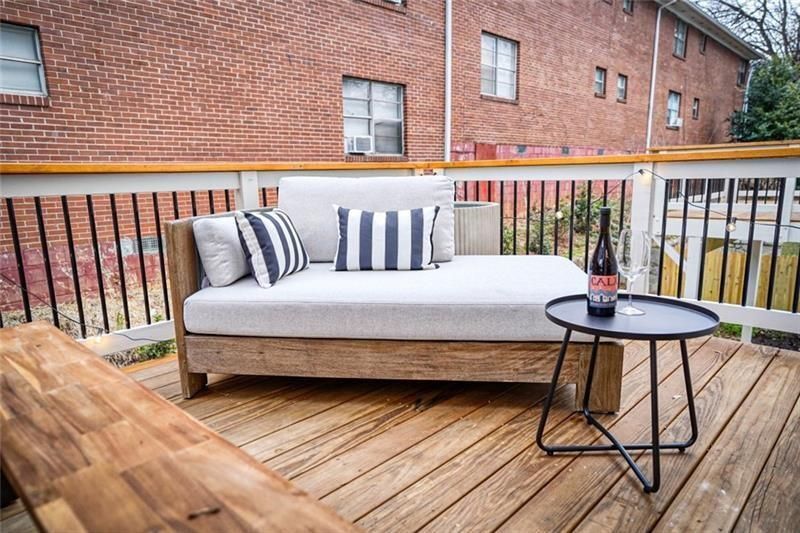 Building Photo - 829 Barnett St NE