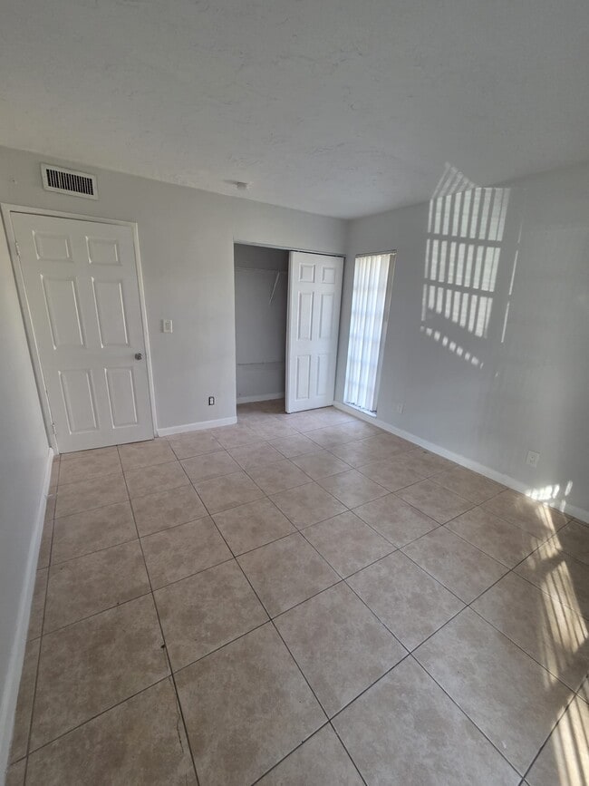 Building Photo - 7003 NW 79th St