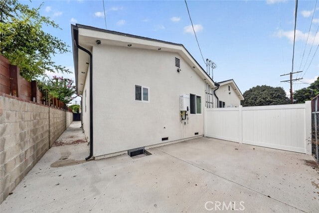 Building Photo - 6514 Kraft Ave