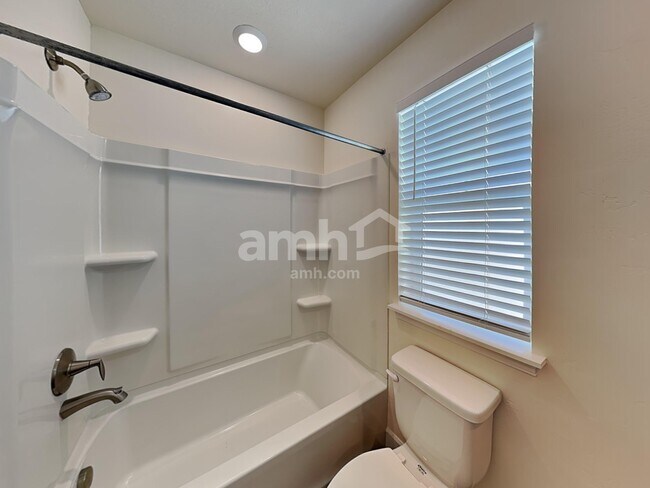 Building Photo - 2360 S Wild Horse Way