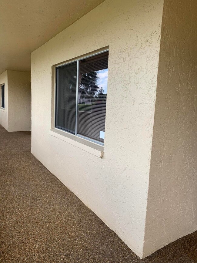 Building Photo - 3212 Strawflower Way