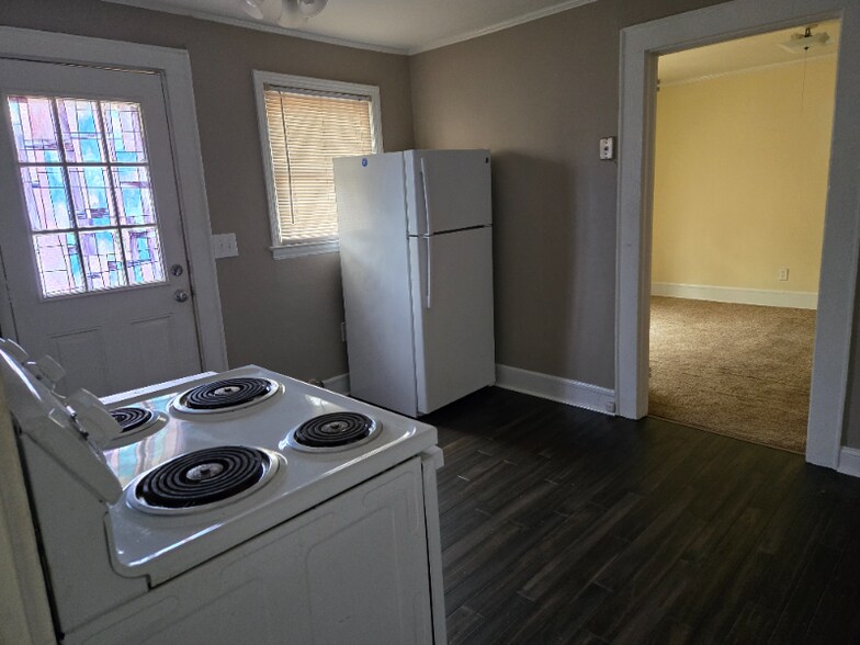 Building Photo - 824 Wabash Ave