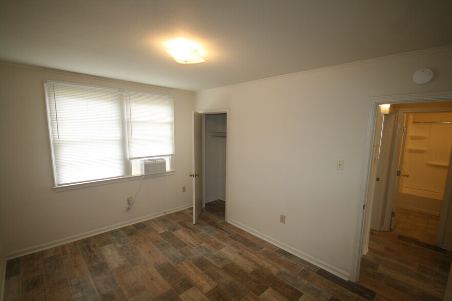 Middle Bed Room - 2308 Rose Dr