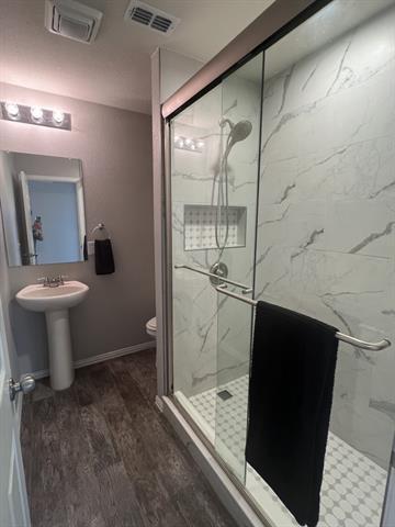 Building Photo - 1228 Waggoner Dr