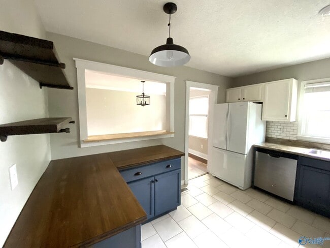 Building Photo - 12122 Chicamauga Trail SE