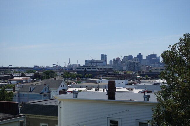 Building Photo - 23 Boston St