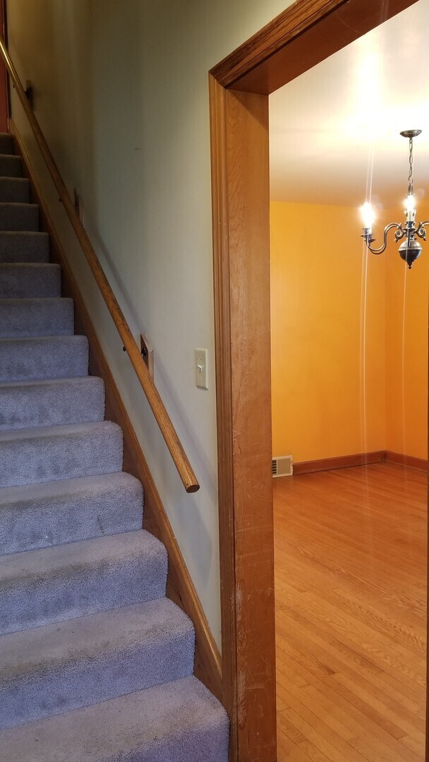 Building Photo - CHECK ME OUT!  3 Bedrooms, 2 Full Baths, B...