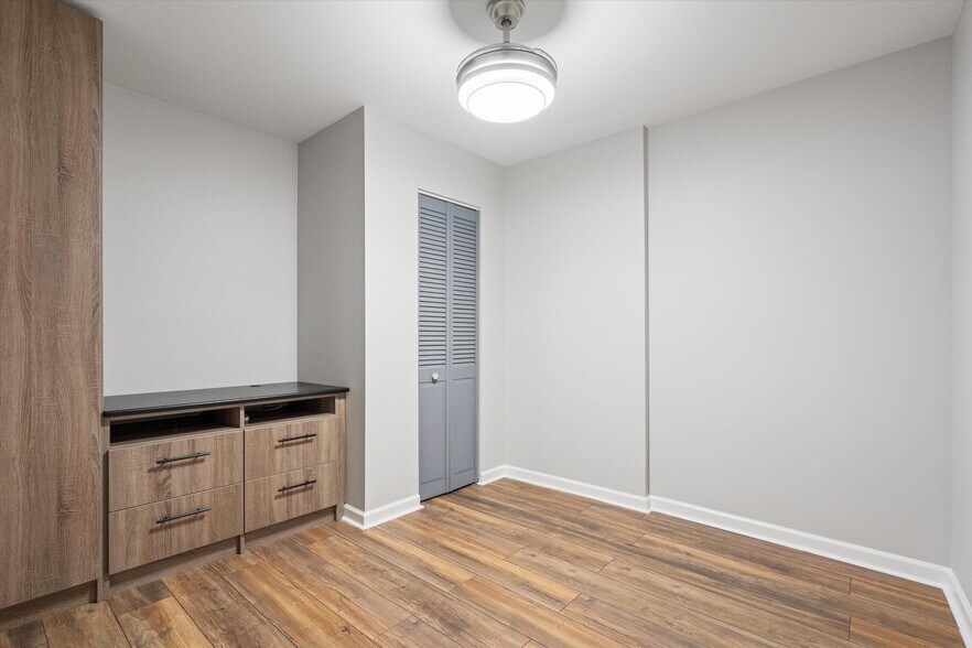 Building Photo - 42 Golf Club Dr