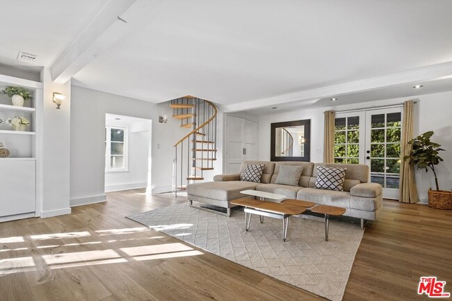 Building Photo - 23057 Sylvan St