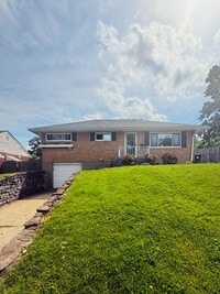 Building Photo - 156 Ireland Ave