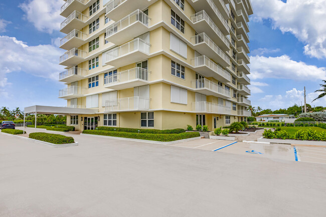 Building Photo - 500 Ocean Dr