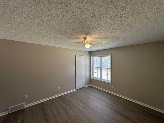 Building Photo - 7923 Neshoba Rd