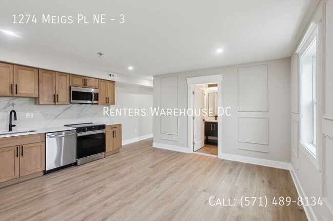 Building Photo - 1274 Meigs Pl NE