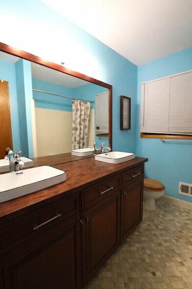 Building Photo - 1230 Fork Creek Trl