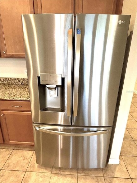 Building Photo - 19363 Fallglo Dr