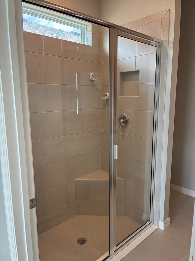 Building Photo - 5385 Sunshine Dr