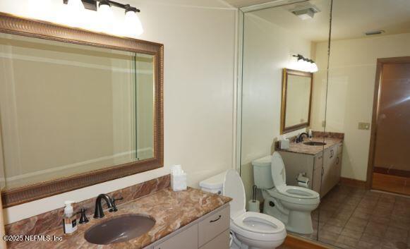 Building Photo - 2026 Cherokee Dr