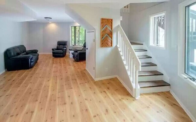 Building Photo - 805 Garrison Court, Burnsville, MN, 55337