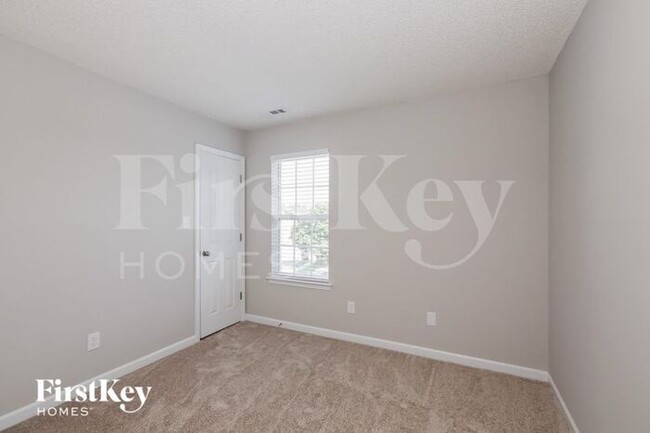 Building Photo - 1018 Salmon River Dr