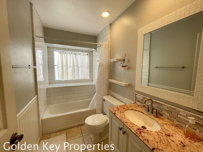 Building Photo - Ground Floor Condo in Paseo De La Costa!