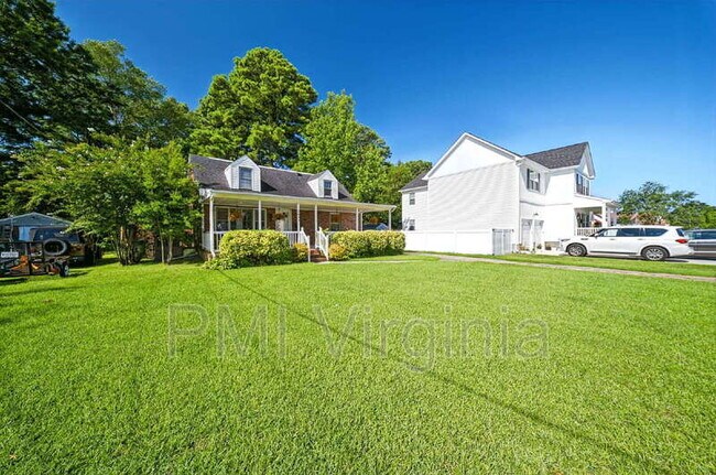 Building Photo - 1641 E Bayview Blvd